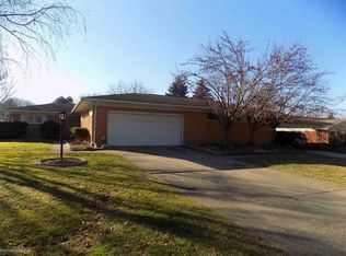 18791 Kappa Dr, Clinton Township, MI
