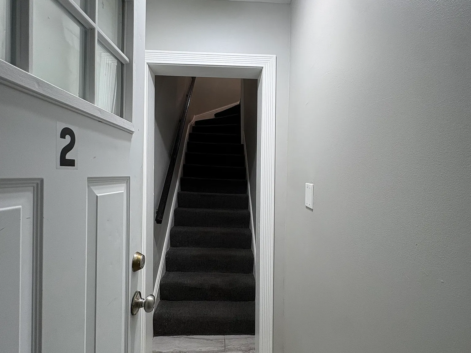 3 bed, 1600 sqft, $2,400 — Photo 3