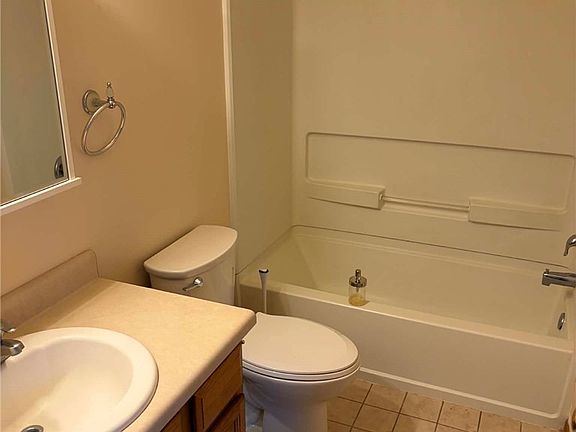 4th image of 1608 Spring Village Ln