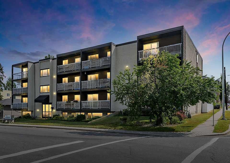 1st image of 2140 W 17a St SW #402