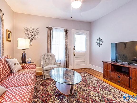 5th image of 648 Moulton St E