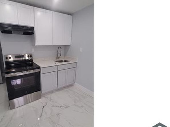 151 Beach 61st St