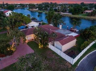 864 Avocet Rd, Delray Beach, FL 33444