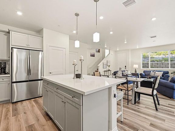 5th image of 1811 Red Willow Way