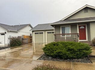 1879 Maplewood Dr, McKinleyville, CA 95519