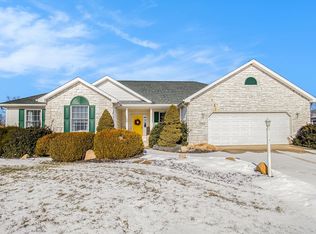 19411 Country Creek Ct, Goshen, IN 46528