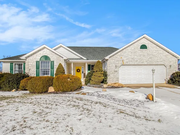 19411 Country Creek Ct, Goshen, IN 46528