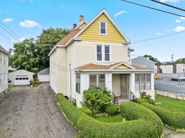 37 Moeller St, Binghamton, NY 13904