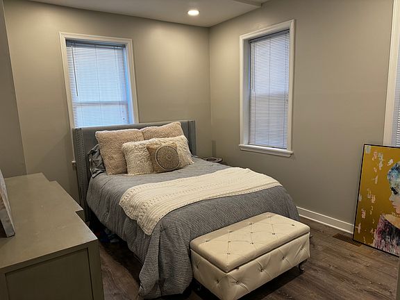 4th image of 715 S 17th St #1