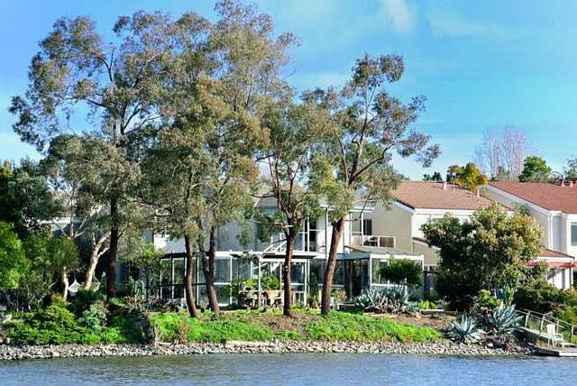 1st image of 353 Quay Ln