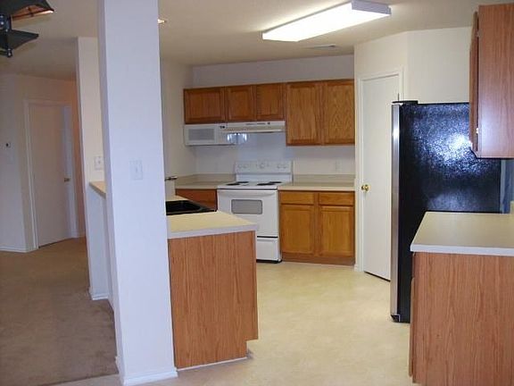 2nd image of 108 Wiley St