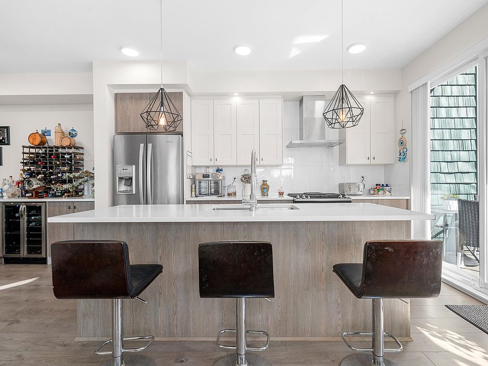 1st image of 24108 104th Ave #37