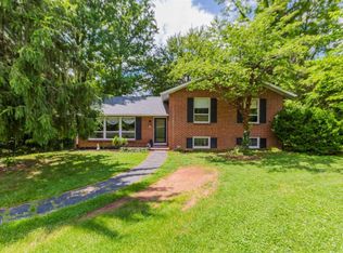 105 Yorkshire Cir, Lynchburg, VA 24502