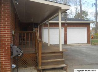 1626 Primrose Dr SW, Decatur, AL 35601