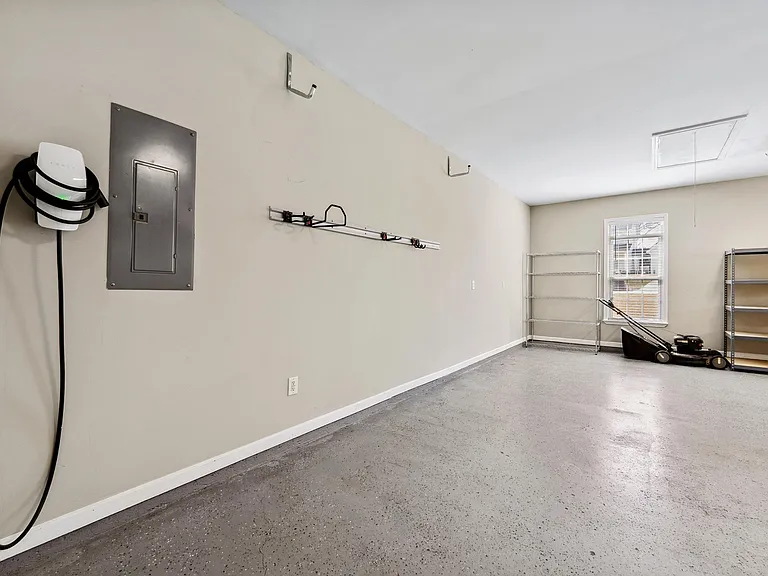 3394 Pendley Rd — Photo 34