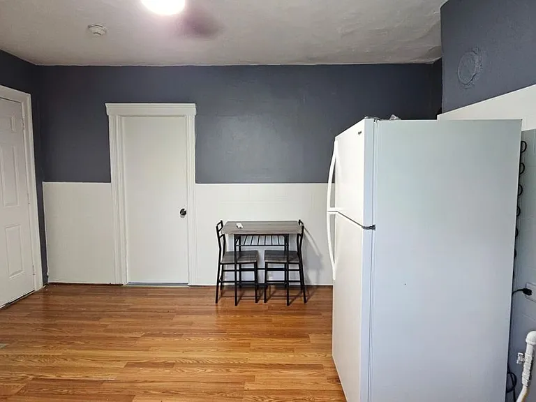 964 Atwells Ave #3 — Photo 4