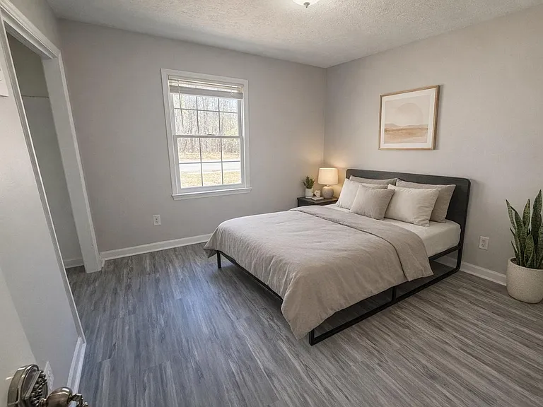 Flat Shoals Rd — Photo 1