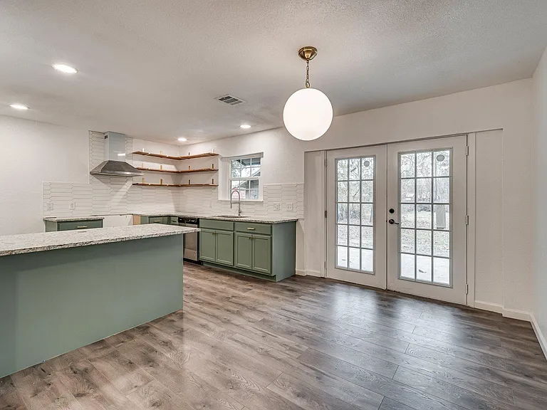 2110 Aggie Dr — Photo 13