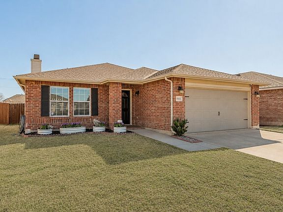 2nd image of 6601 Longleaf Ln