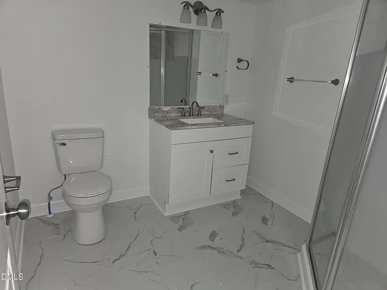 500 Lynch Rd — Photo 5