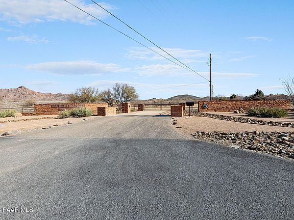 3rd image of 25XX S Cattle Call Rd