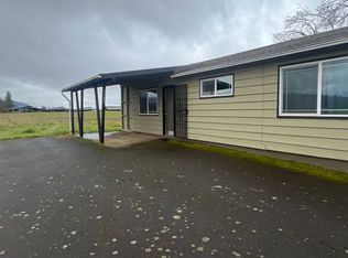 34230 Christmas Tree Ln, Creswell, OR 97426