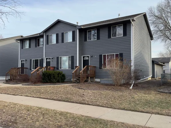 2805 E Bragstad Dr, Sioux Falls, SD 57103