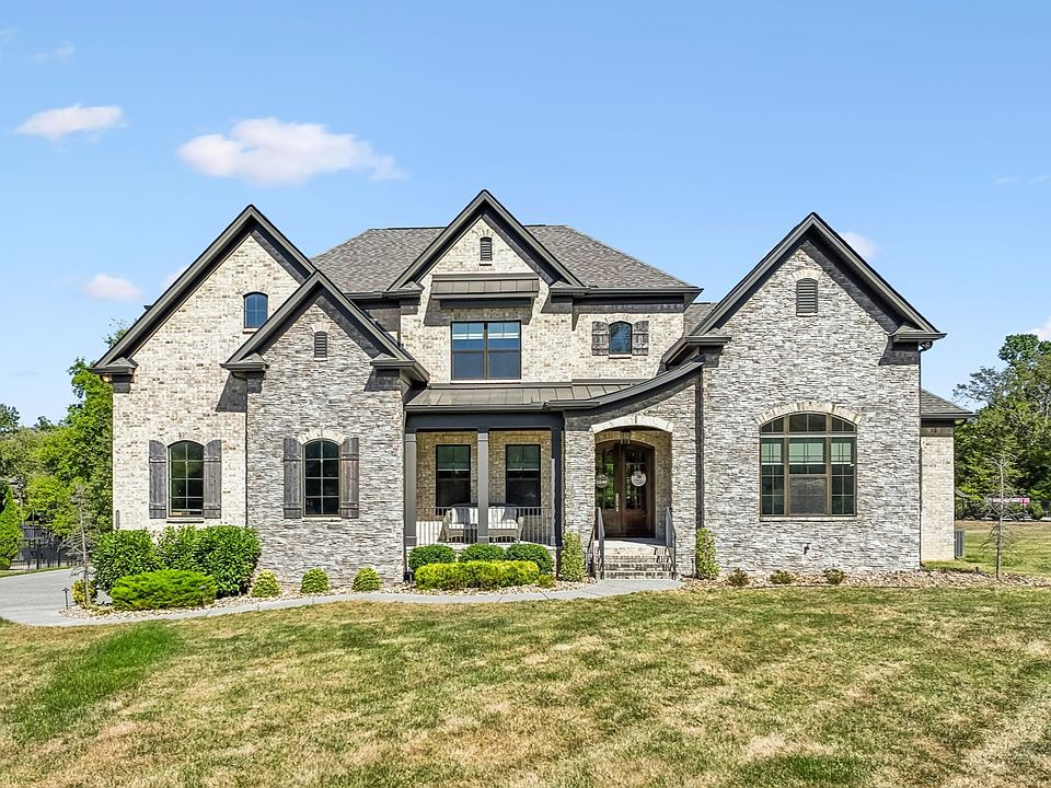 1st image of 2658 Sanford Rd