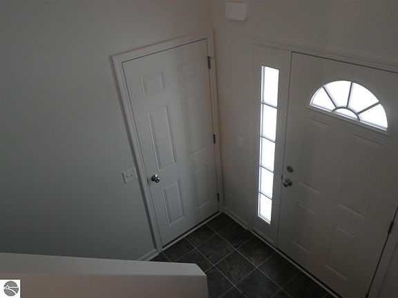3rd image of 321 Kratky Dr