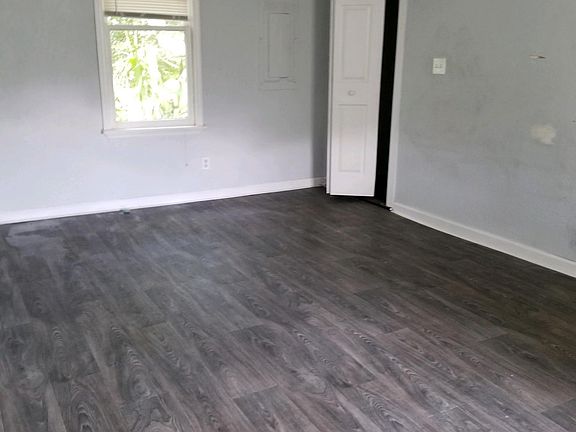 2nd image of 2201 McQuade St