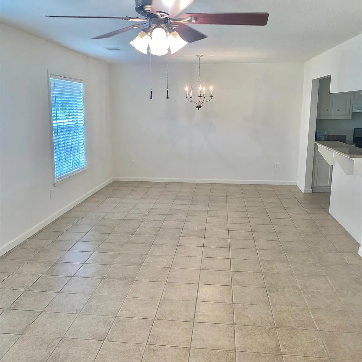 3 bed, 2.0 bath, 1345 sqft, $2,700 — Photo 3