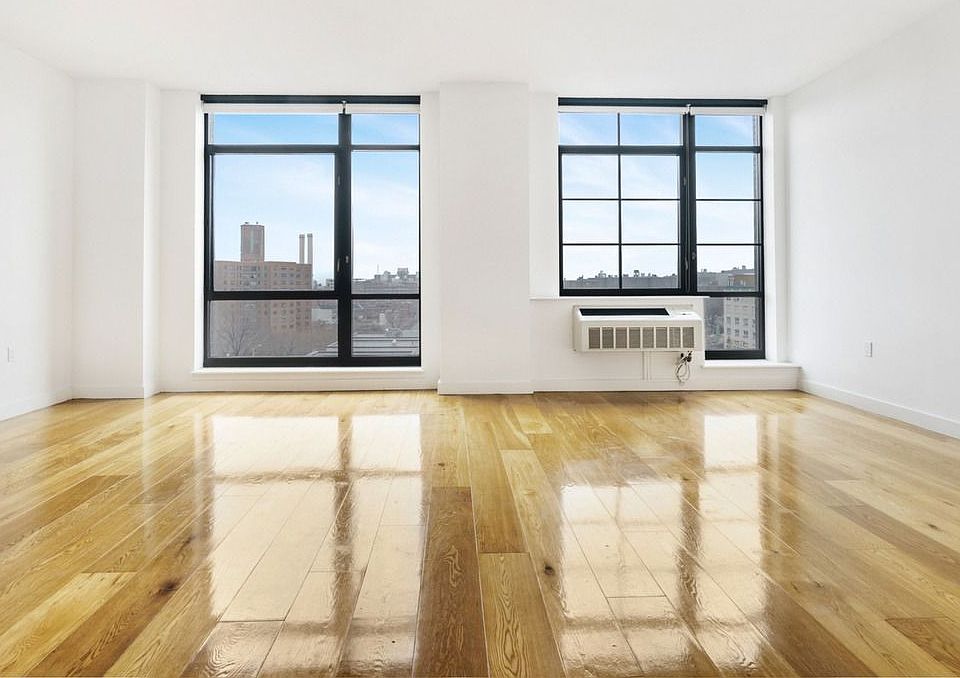 1st image of 180 Nassau St APT 4L