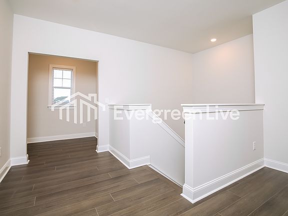 3rd image of 2916 Ocean Sunrise Dr