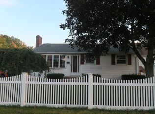 7 Morningview Ave, Lowell, MA 01850