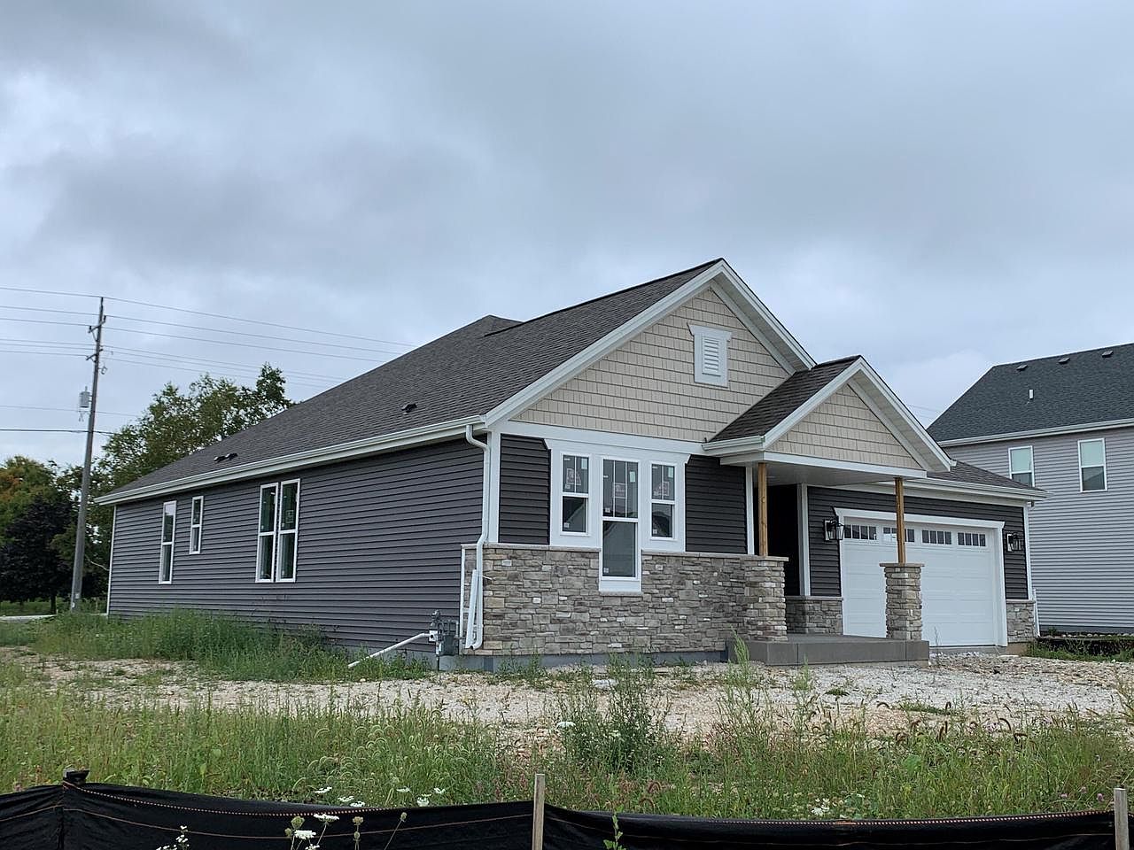 690 Lambert DRIVE, Slinger, WI 53086 MLS 1837283 Zillow