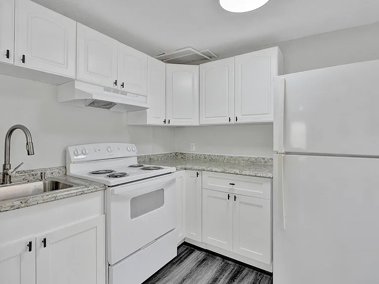 234 NE 14th Ave #2 — Photo 8