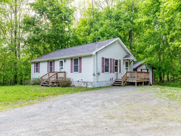 14 Carter Lane, Brewer, ME 04412