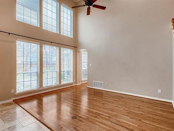 5th image of 2212 Whitney Ln