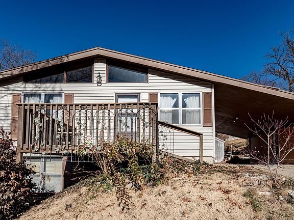 3rd image of 2316 Starling Dr