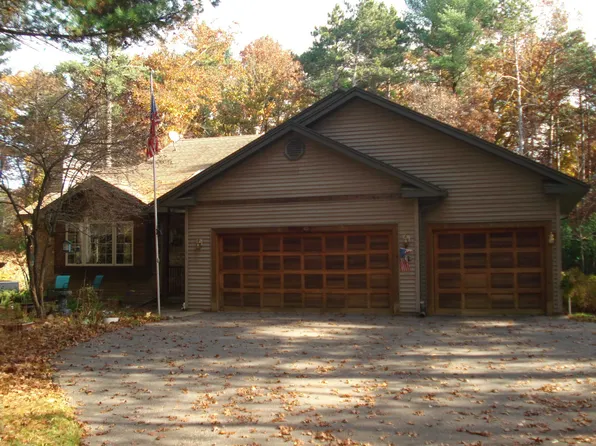 N2098 Majestic Pines Cir, Wautoma, WI 54982
