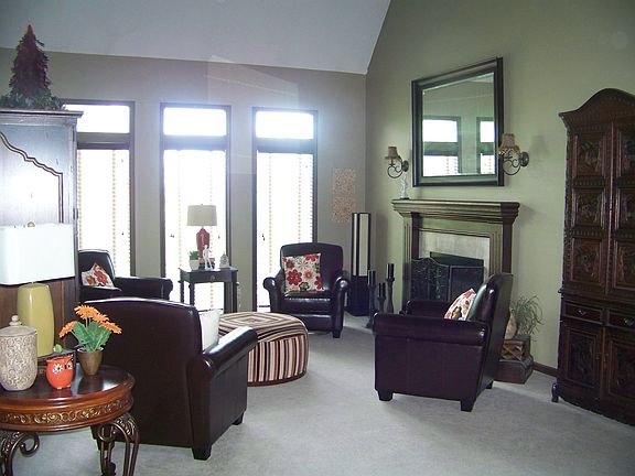 2nd image of 4421 NE Blue Jay Dr