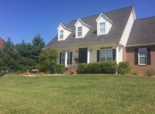 1043 Heathwood West Dr, Cookeville, TN 38506