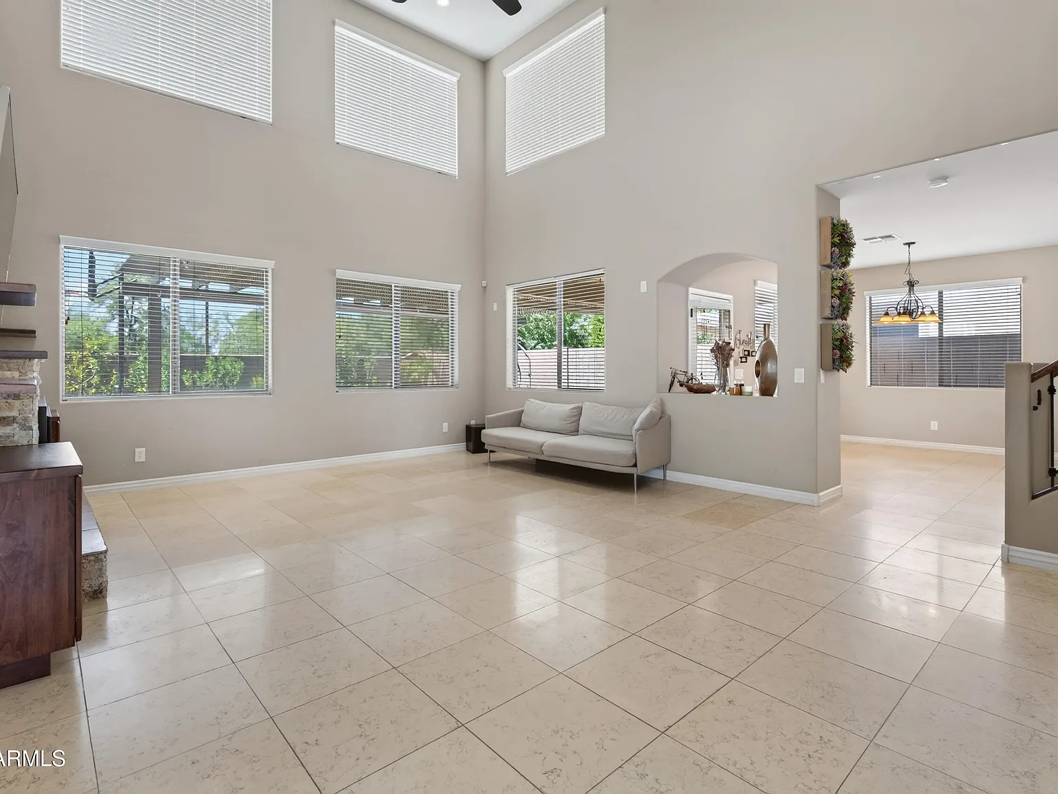 5 bed, 3.0 bath, 3039 sqft, $6,000 — Photo 4