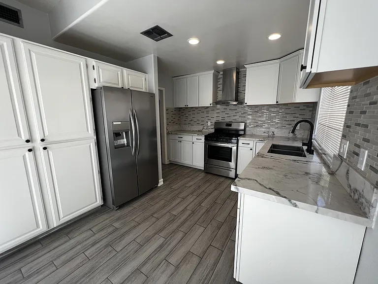 3396 Brookfield Dr — Photo 6