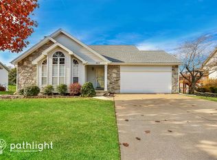 327 Bristol Pl, O'Fallon, MO 63366