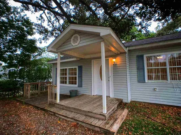 203 Delray St, Pensacola, FL 32507