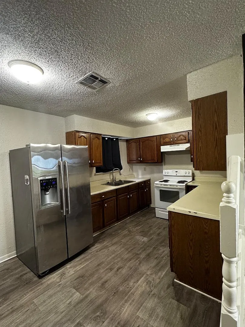 2485 Fm 350 S - Back House — Photo 2