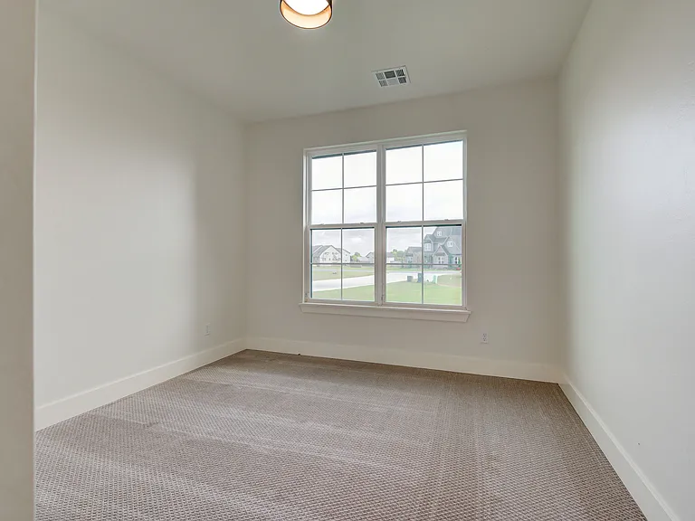 2101 Dax Ln — Photo 39