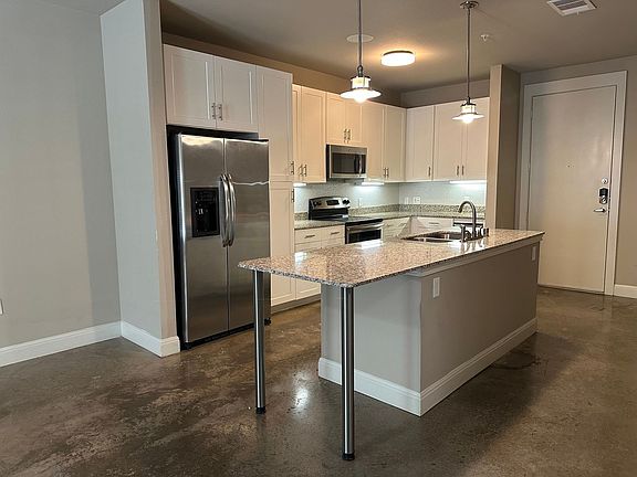 3rd image of 801 N Bishop Ave #1-107