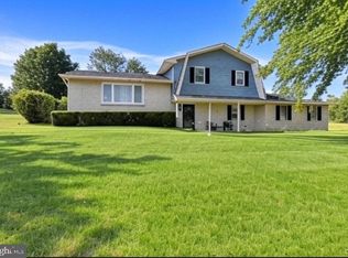 660 Onyx Cave Rd, Hamburg, PA 19526